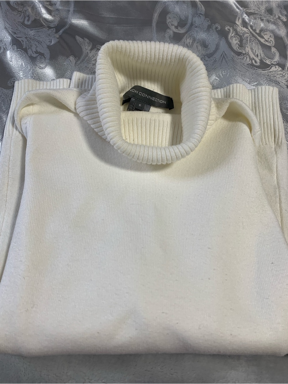 French Connection Cream Turtleneck Sweater Size Small